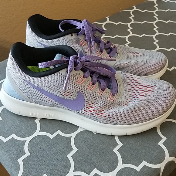Nike Shoes - Nike Women's Free RN Size 6.5